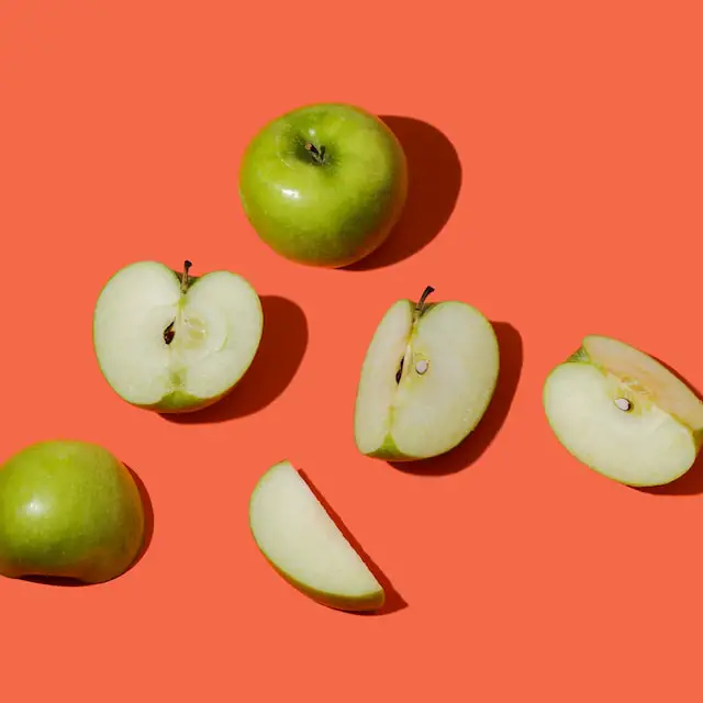 Dürfen Hunde Äpfel essen? Die einfache Antwort lautet: Ja